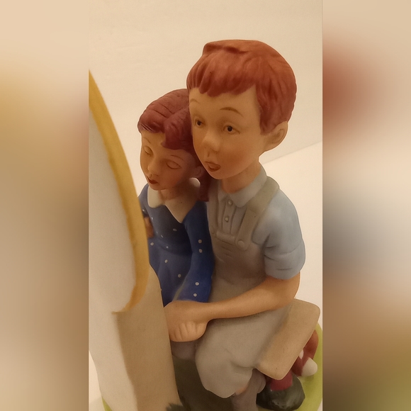 Danbury Mint - Norman Rockwell "Young Love" Figurine Collectible - Picture 7 of 10